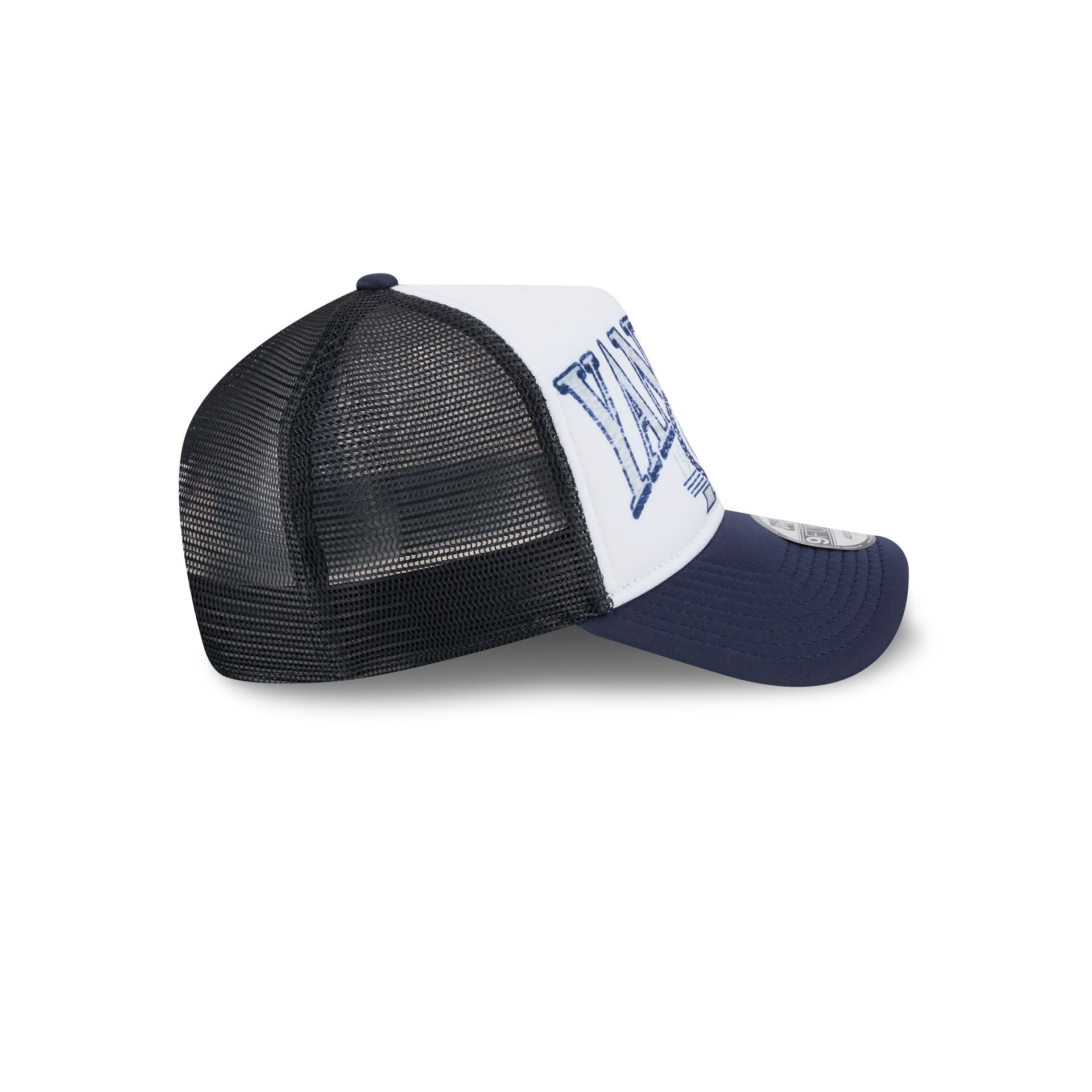 New York Yankees Distressed 9FORTY A-Frame Trucker Hat