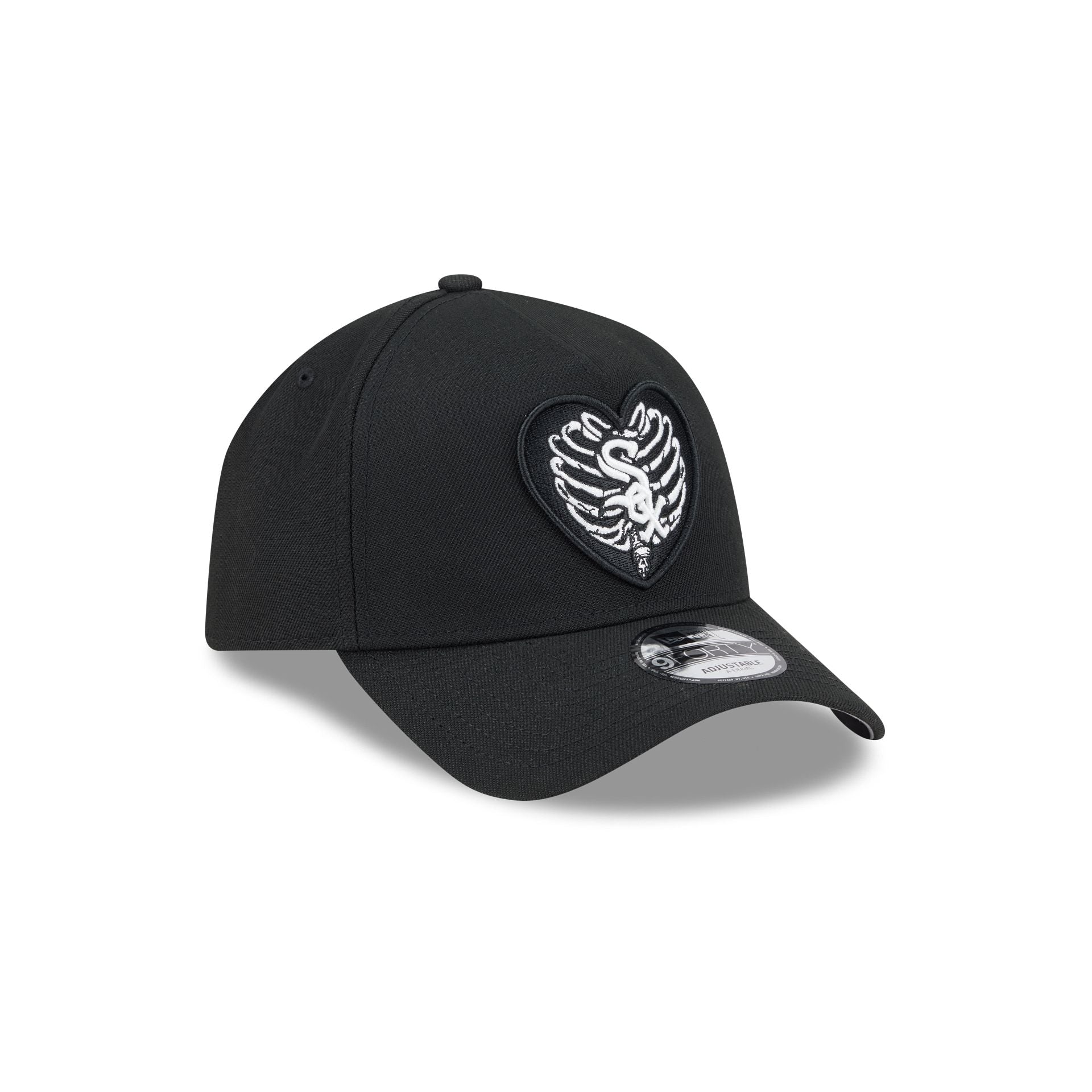 Chicago White Sox Skeletal Heart 9FORTY A-Frame Snapback Hat