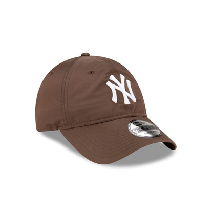 New York Yankees Chocolate Nylon 9FORTY Adjustable Hat