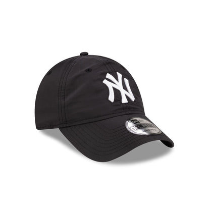 New York Yankees Black Nylon 9FORTY Adjustable Hat