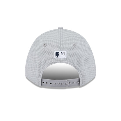 New York Yankees 2025 Clubhouse Gray Kids 9FORTY M-Crown Snapback Hat