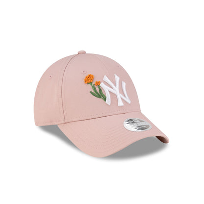New York Yankees Beaded Floral Pastel Pink Women's 9FORTY Adjustable Hat