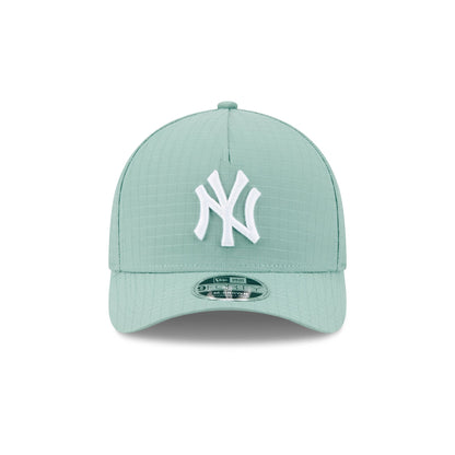 New York Yankees Green Ripstop 9FORTY M-Crown A-Frame Snapback Hat
