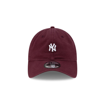 New York Yankees Mini Logo Dark Red 9TWENTY Adjustable Hat