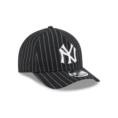 New York Yankees Dotted Pinstripe 9FORTY M-Crown A-Frame Adjustable Hat