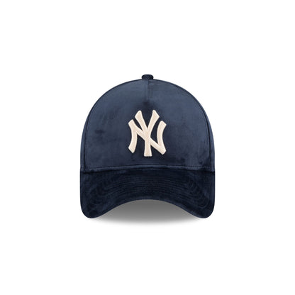 New York Yankees Velour 9FORTY A-Frame Snapback Hat